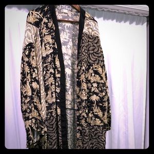 Black and gold kimono